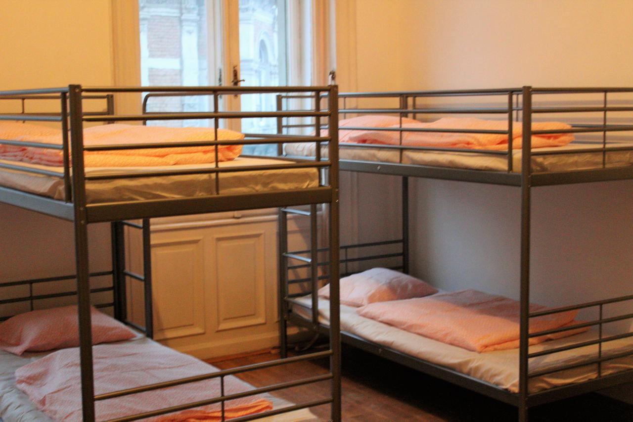 Black Dog Hostel Budapest Esterno foto