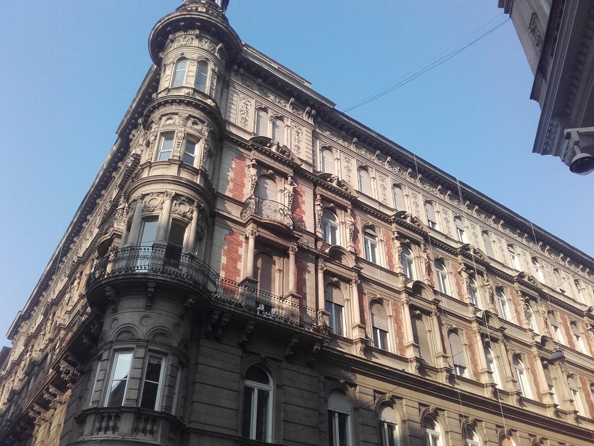Black Dog Hostel Budapest Esterno foto