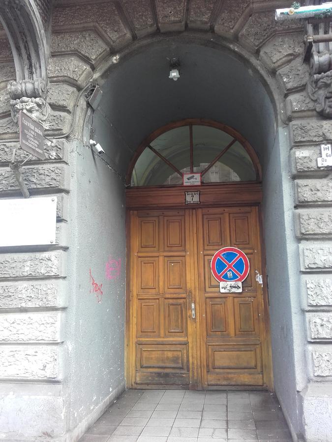 Black Dog Hostel Budapest Esterno foto